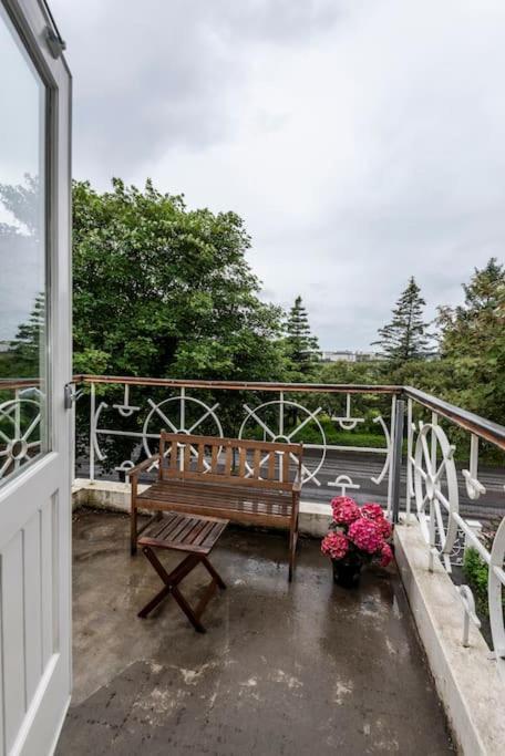 Spacious 3br Downtown Location