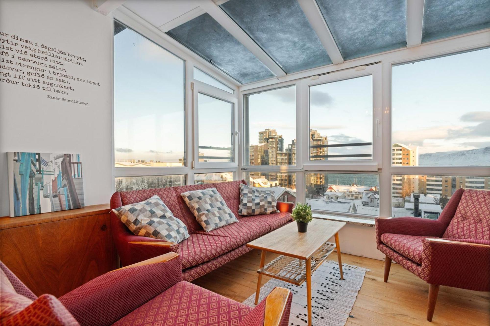 Dead Centre Penthouse