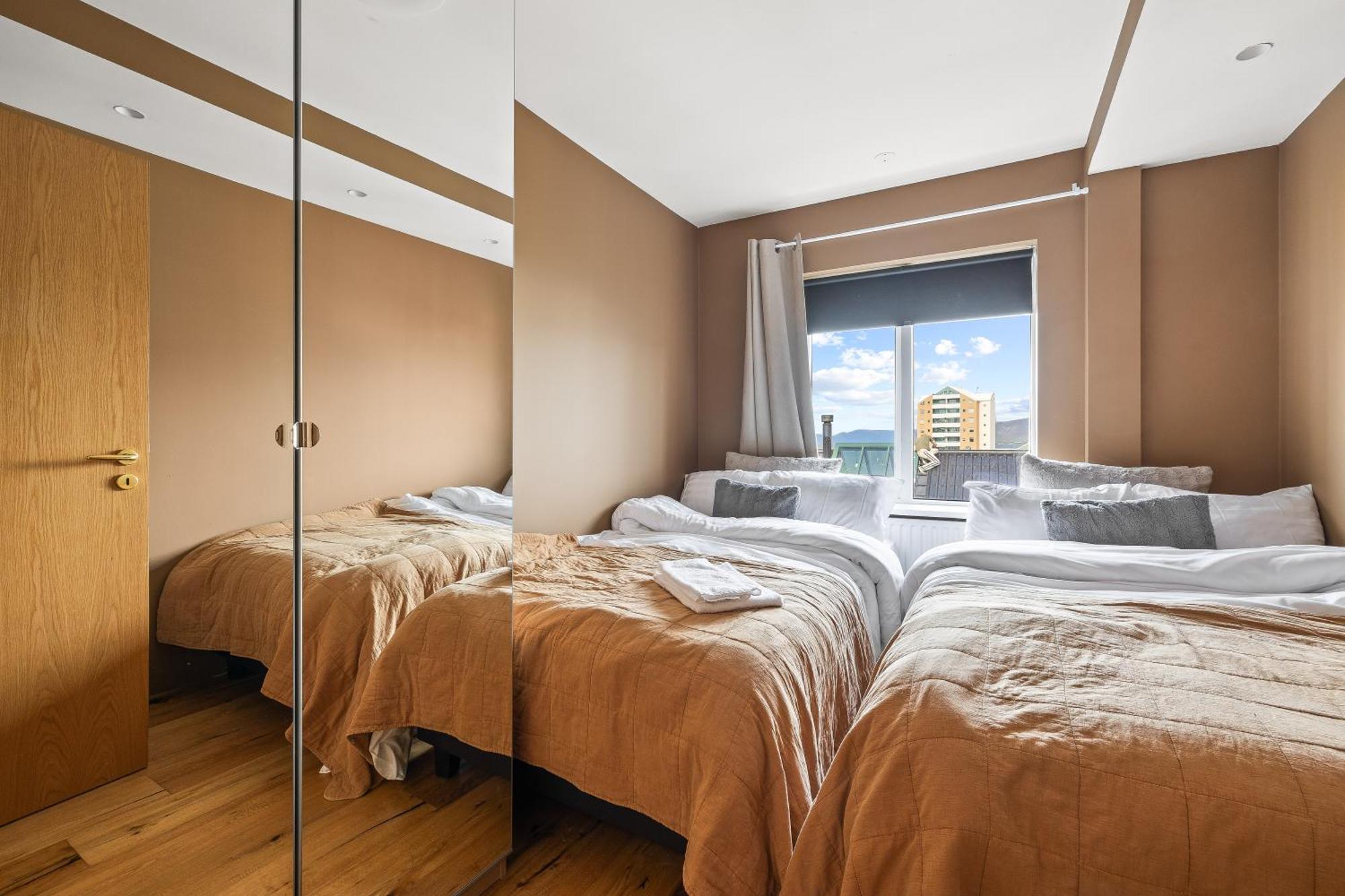 Dead Centre Penthouse Apartment *