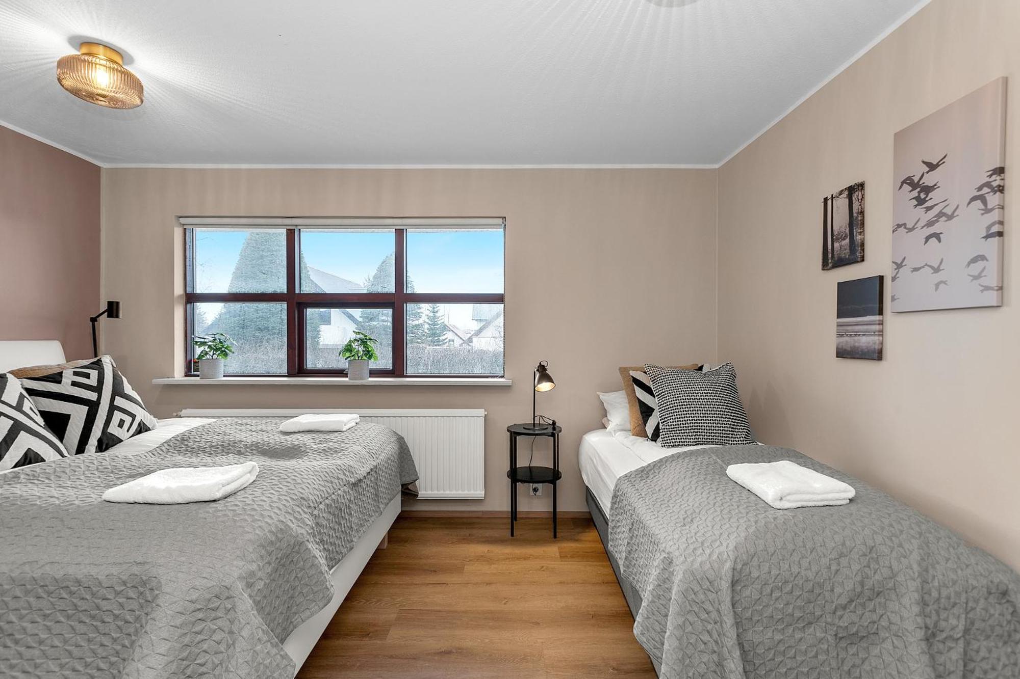 Apartment Inviting 2br Haven In The Heart Of The Suburbs *