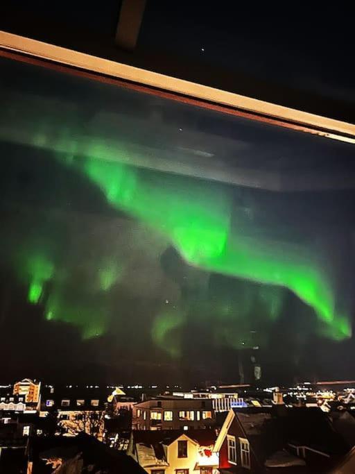 Penthouse In Rvk With Unique View * Reykjavík