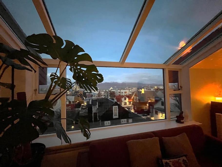 Apartment Penthouse In Rvk With Unique View Reykjavík