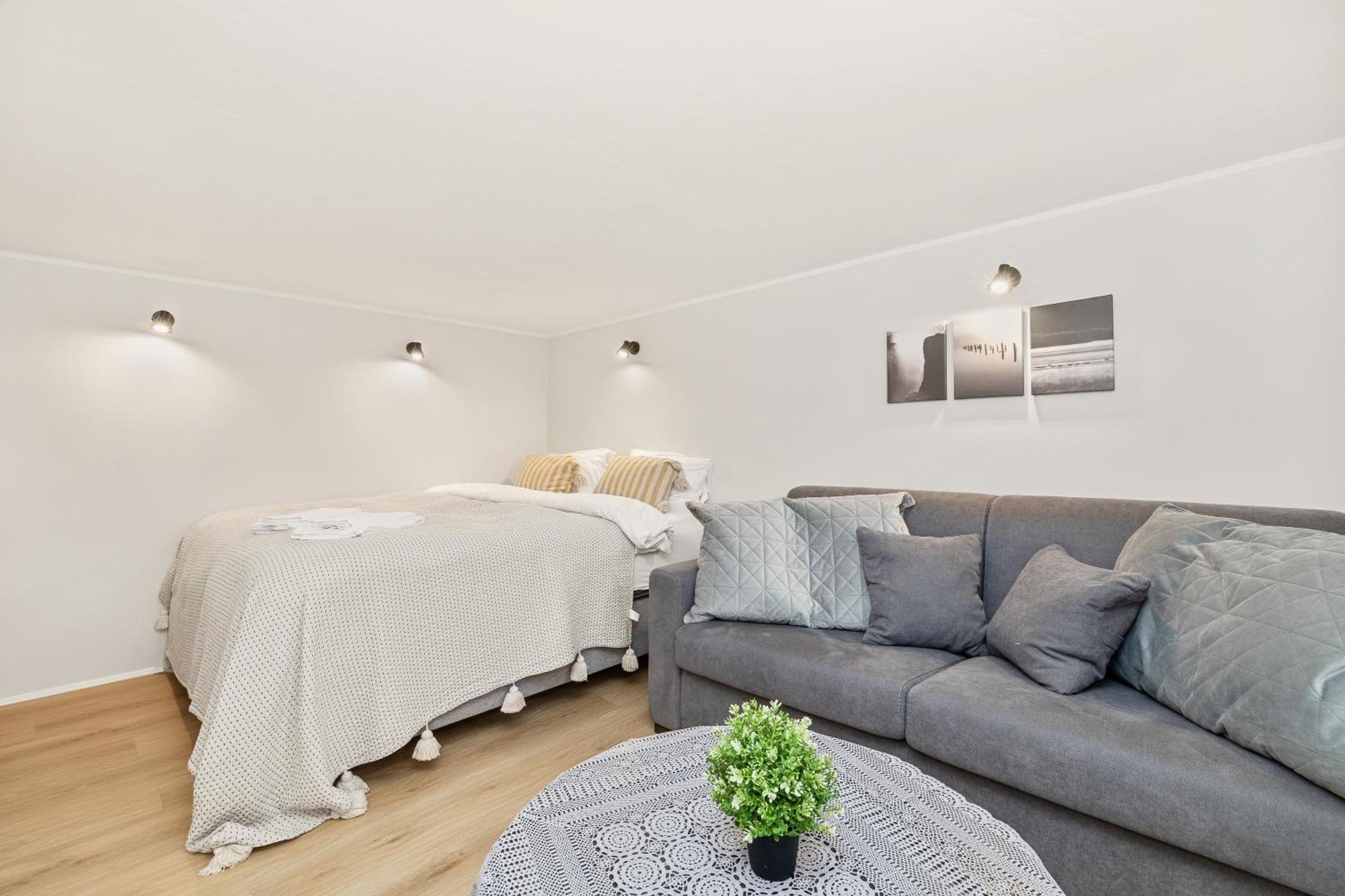 Apartment Bright Chic Getaway In The Heart Of The Reykjavík