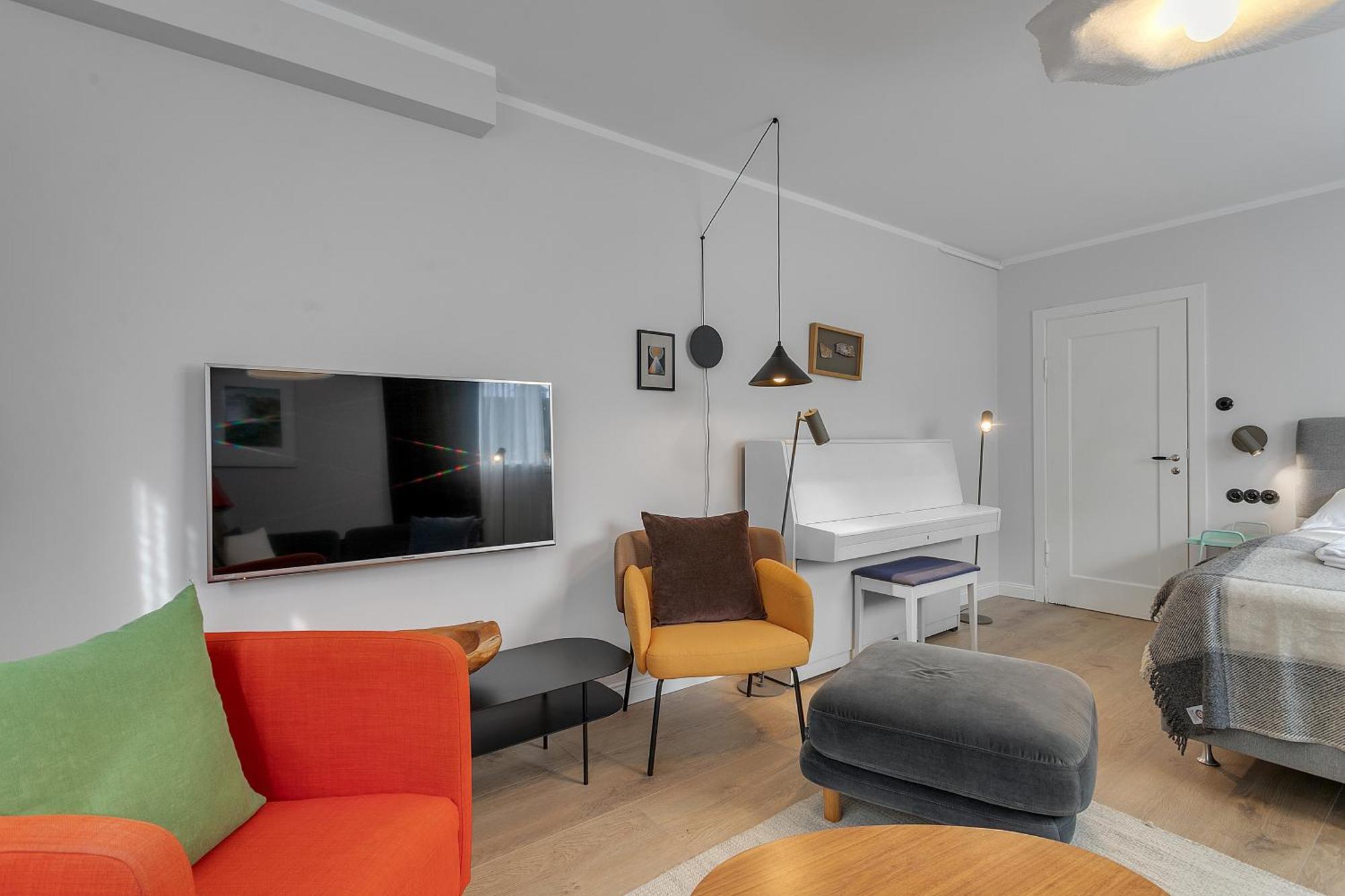 Modern Perfectly Located Apartment *