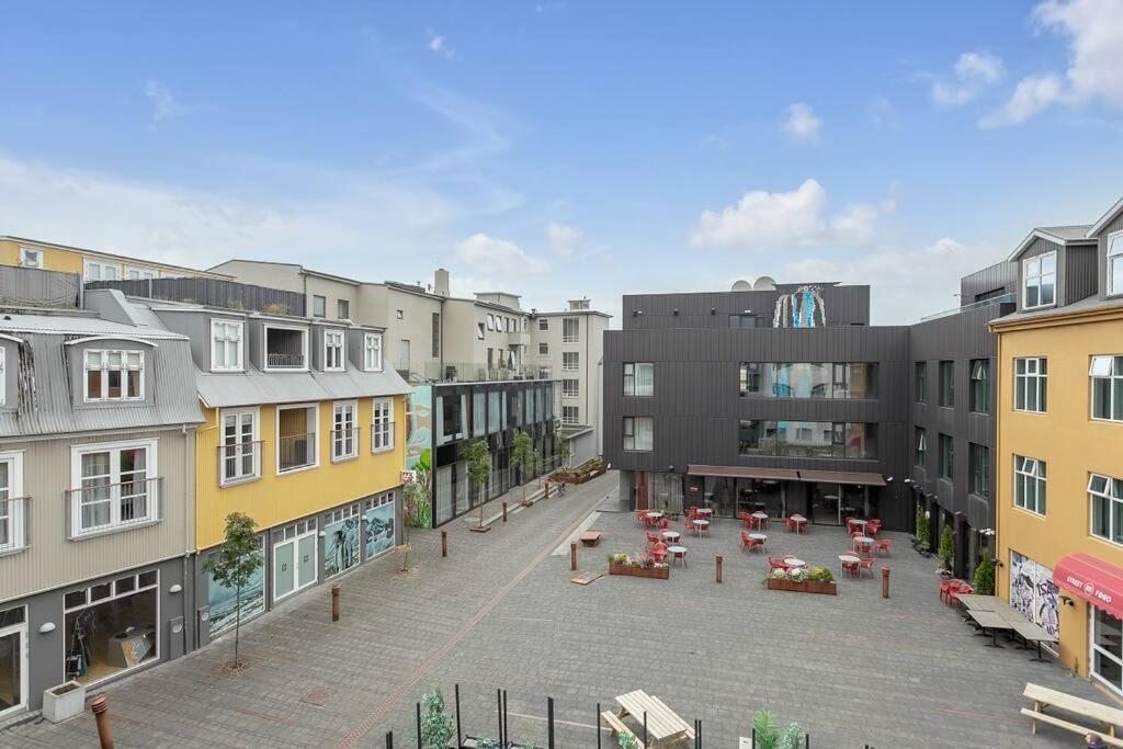 Luxury Penthous - 3 Bedroom - 2 Bath - Freeparking - Downtown