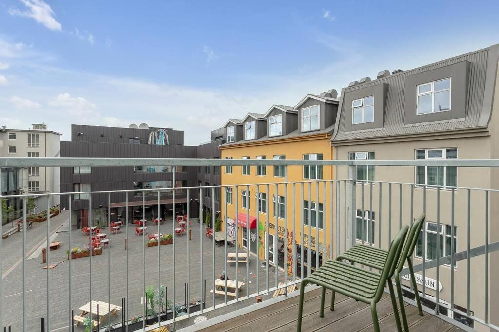 Luxury Penthous - 3 Bedroom - 2 Bath - Freeparking - Downtown