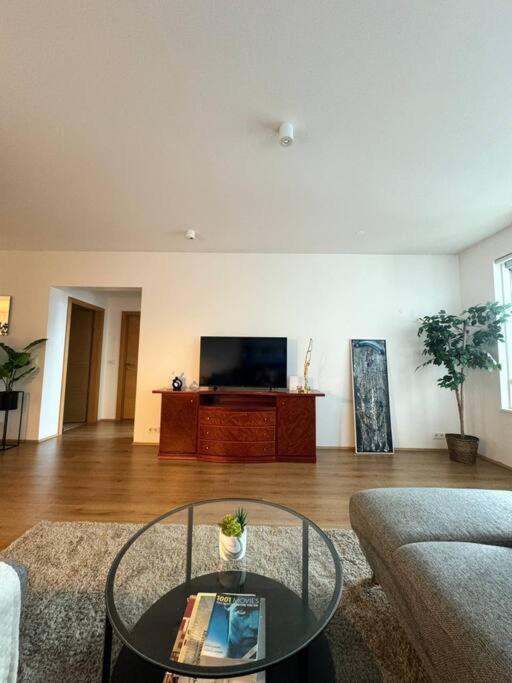 Apartment Comfort And Elegance In Downtown, *