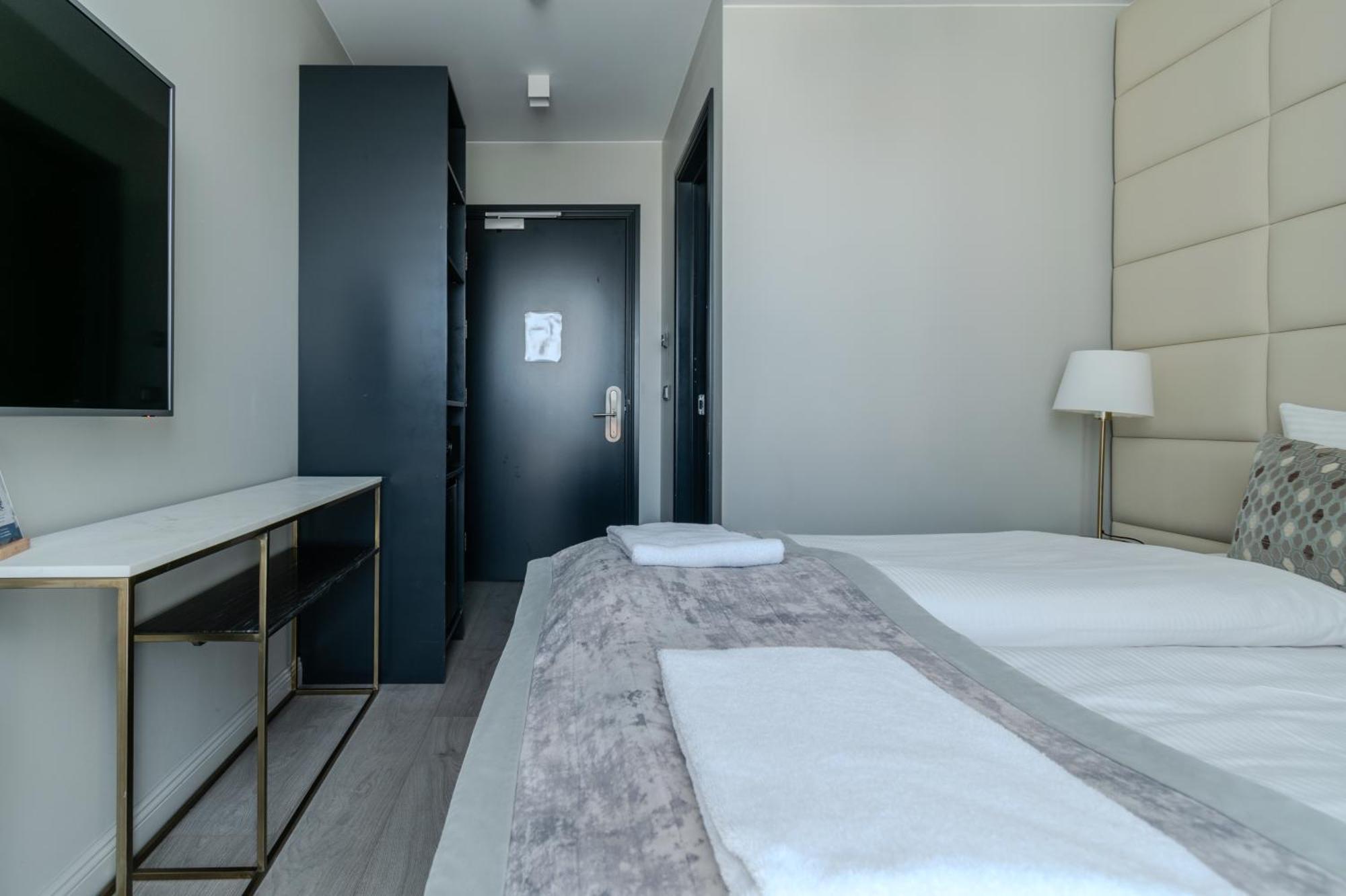 Midtown Hotel