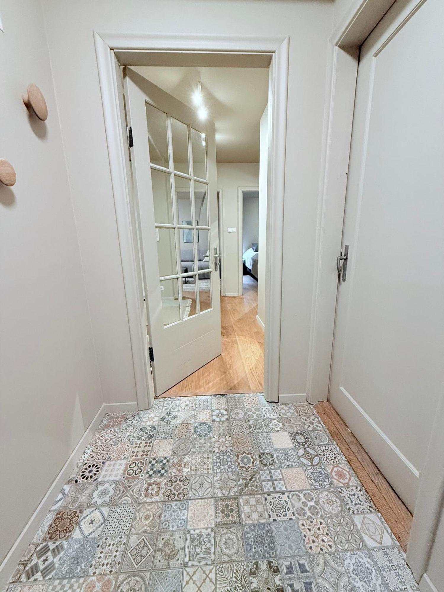 Cozy , Sleeps 4, 10 Min To Downtown, Family-friendly Reykjavík