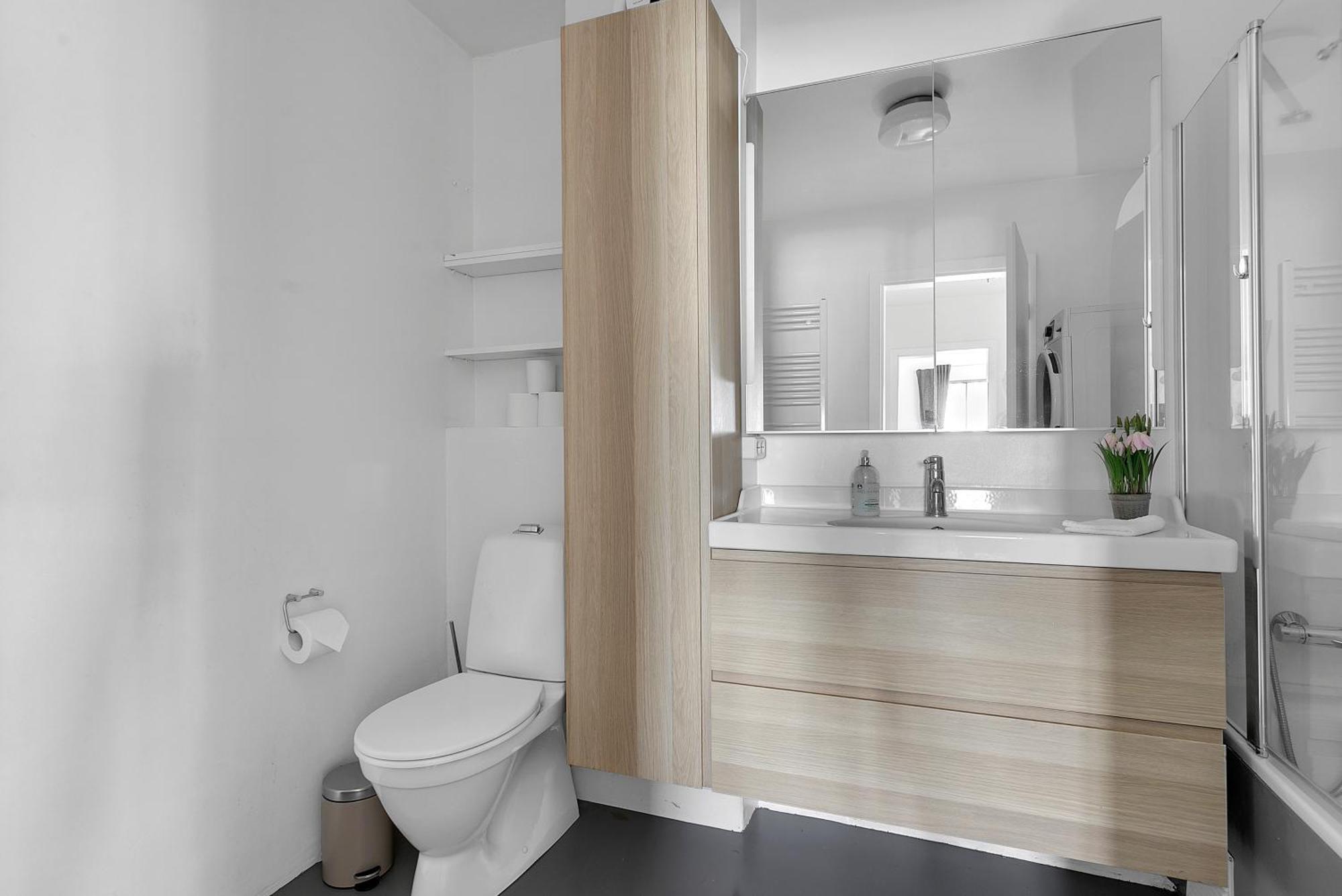 Lovely & Spacious Apartment *