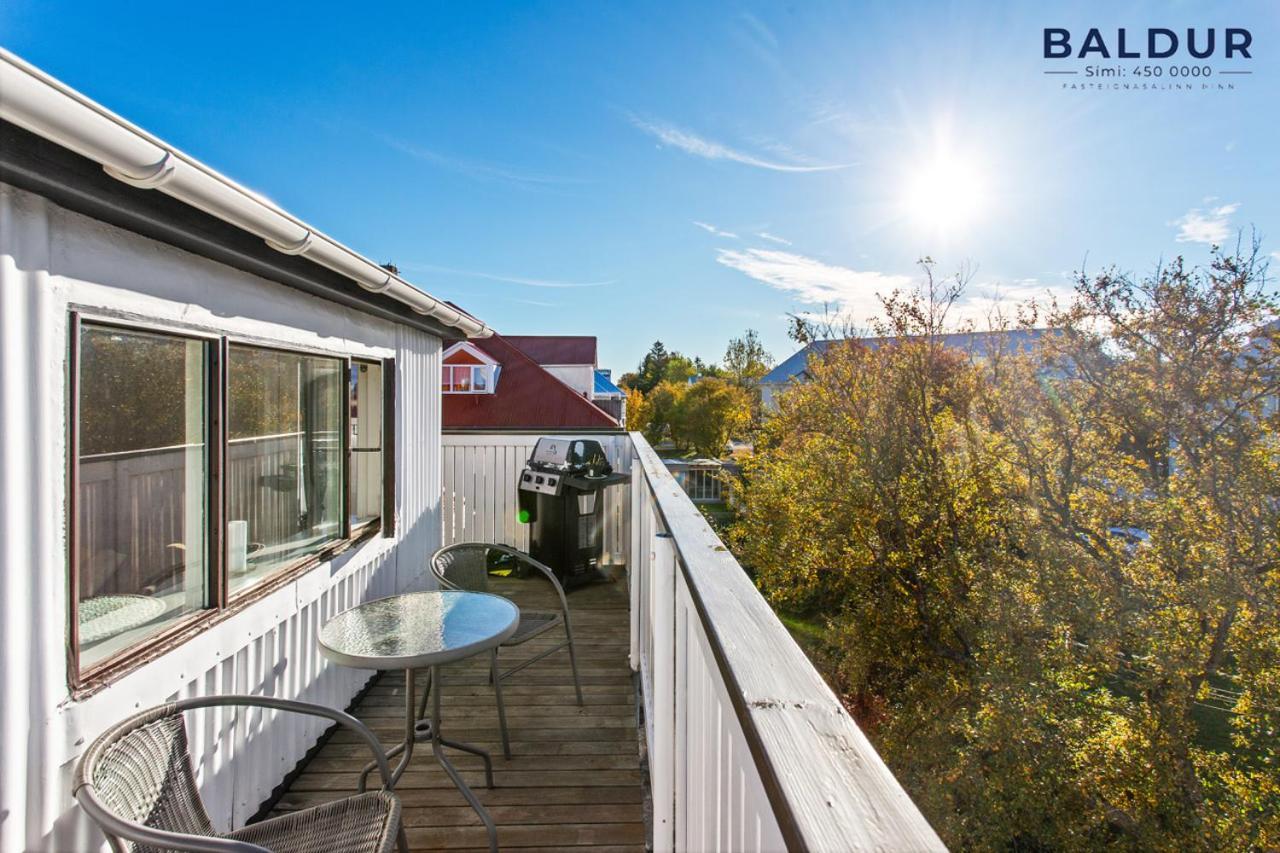 Cozy In The Heart Of Reykjavik! Apartment