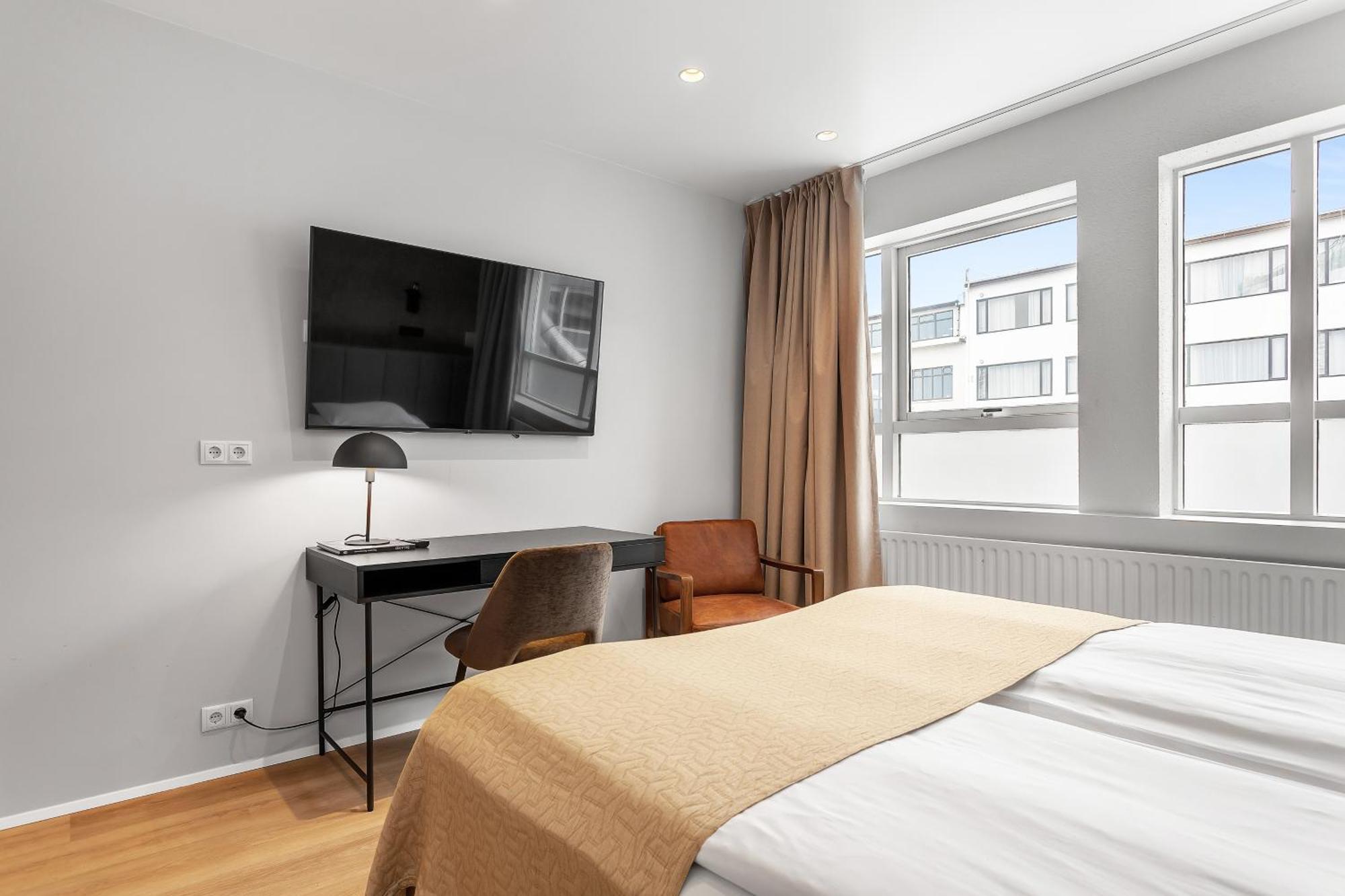 22 Hill Hotel