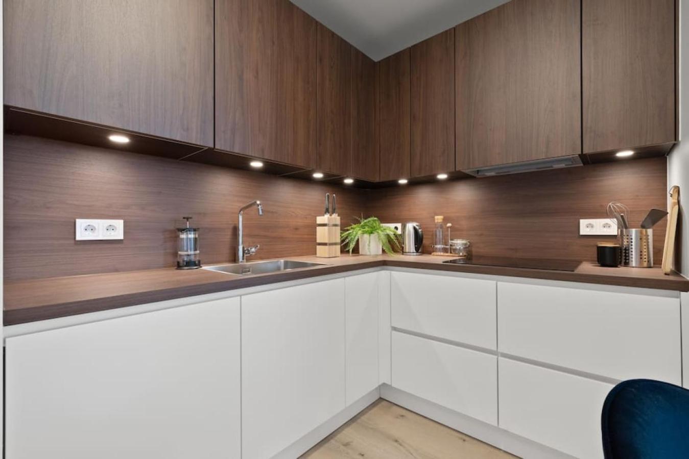 New Near Smaralind Mall With Private Parking Apartment *