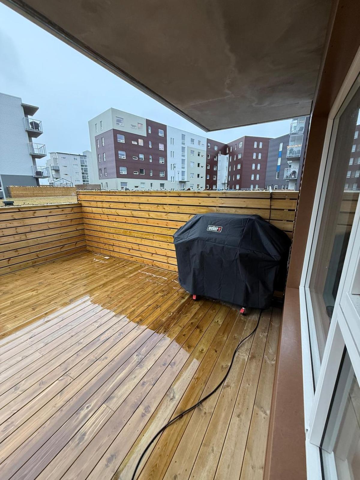 Modern Apartment *