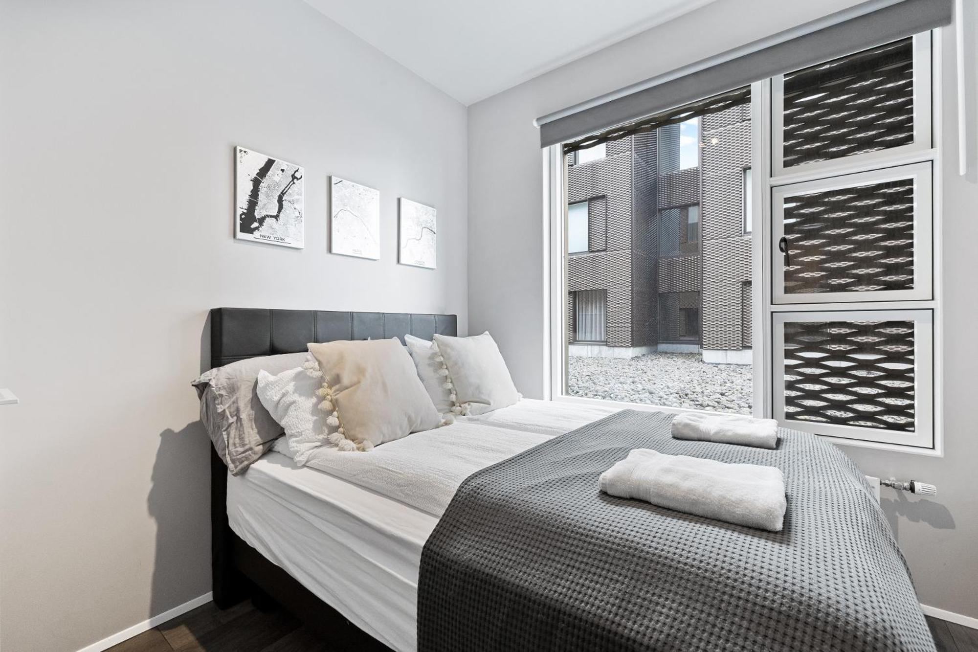 Vibrant Hafnatorg I Spacious With Expansive Garage *