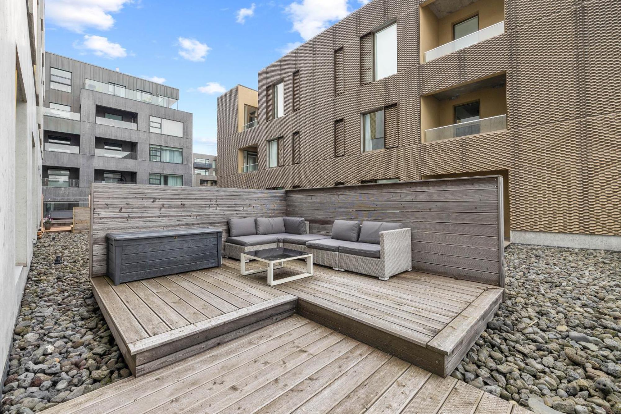 Apartamento Vibrant Hafnatorg I Spacious With Expansive Garage