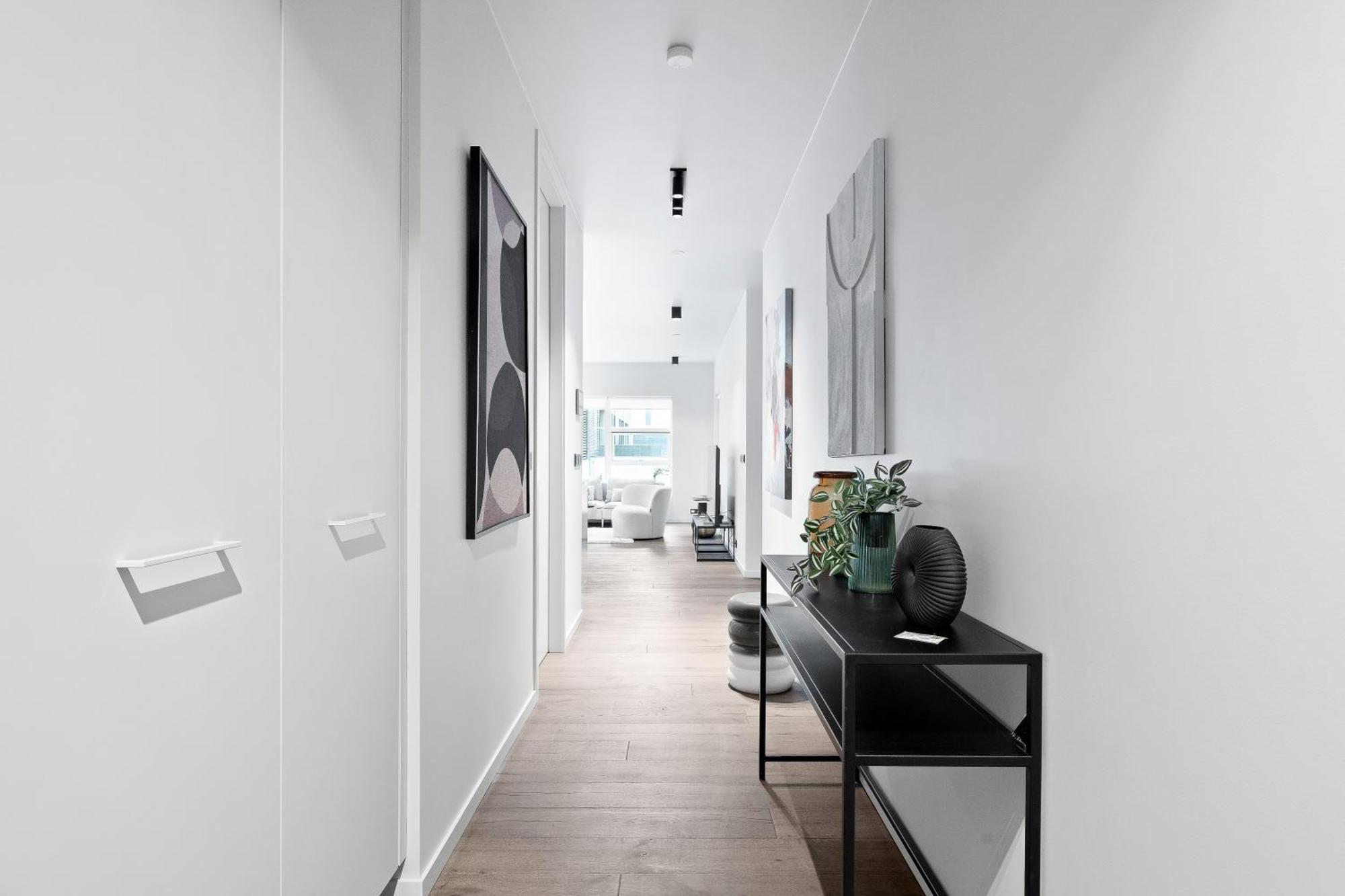 Vibrant Hafnatorg I Spacious With Expansive Garage