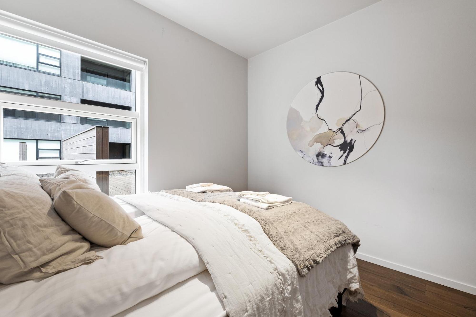 Apartment Vibrant Hafnatorg I Spacious With Expansive Garage *