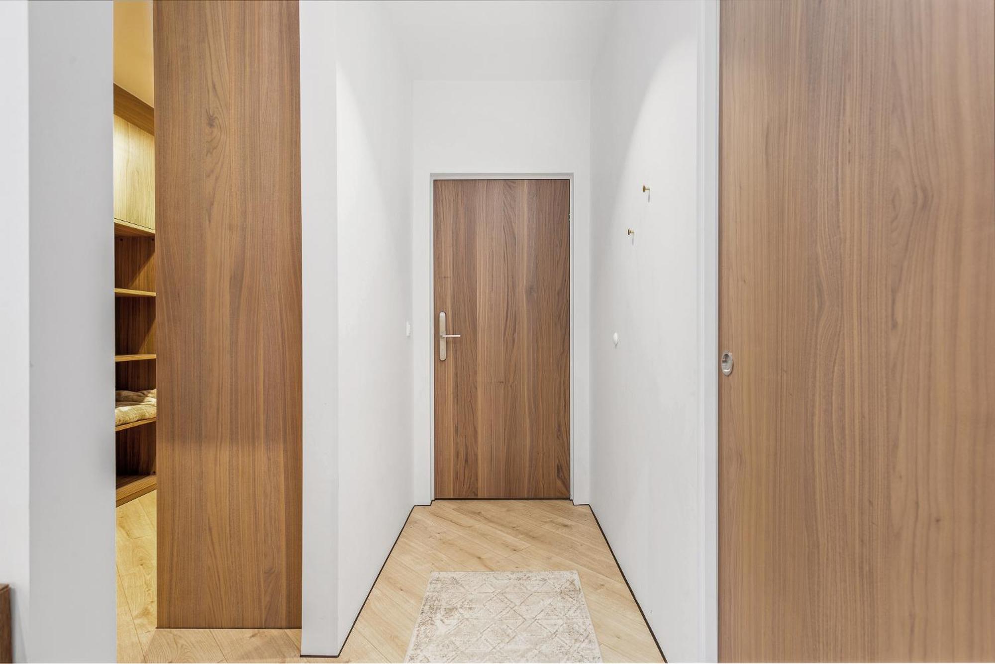 Apartment Luxurious Oceanfront - New Listing! Reykjavik
