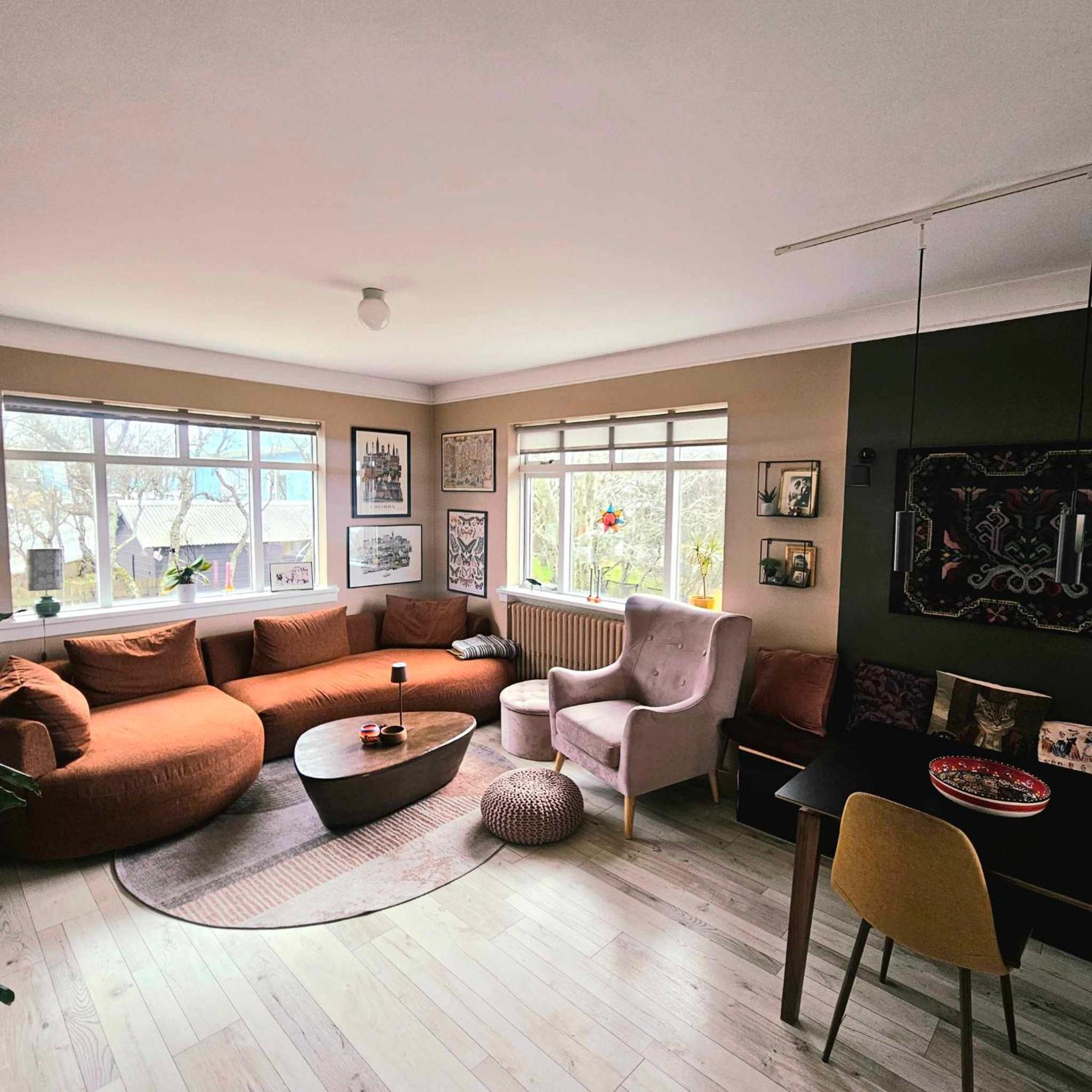 2 Bedroom With A Loft- Close To Downtown * Reykjavík