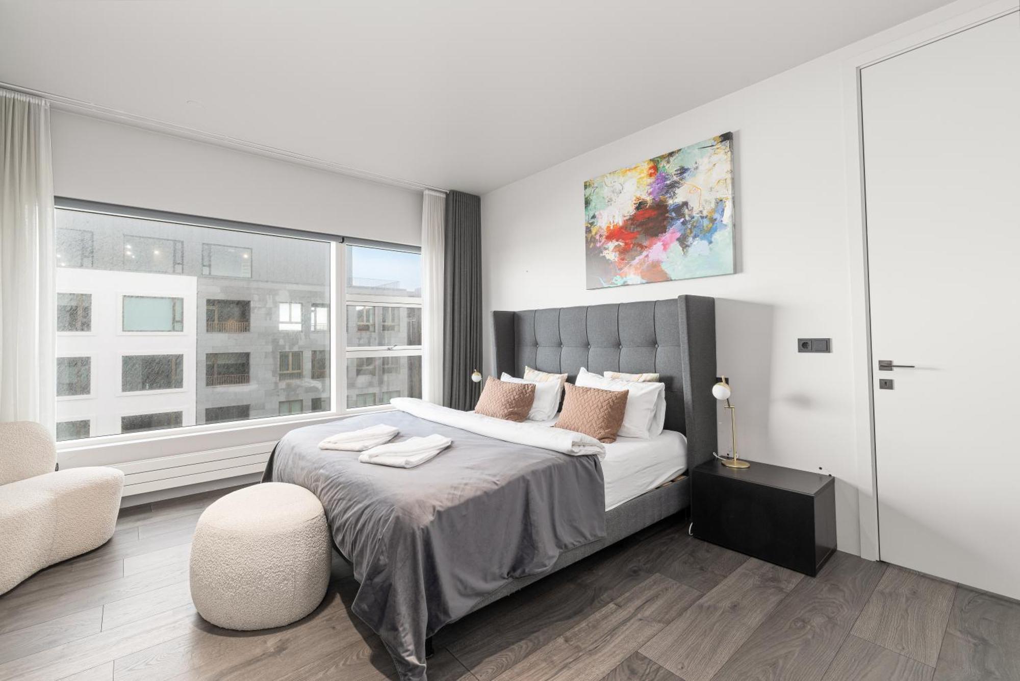Vibrant Hafnatorg I Spacious With Expansive Garage * Reykjavik