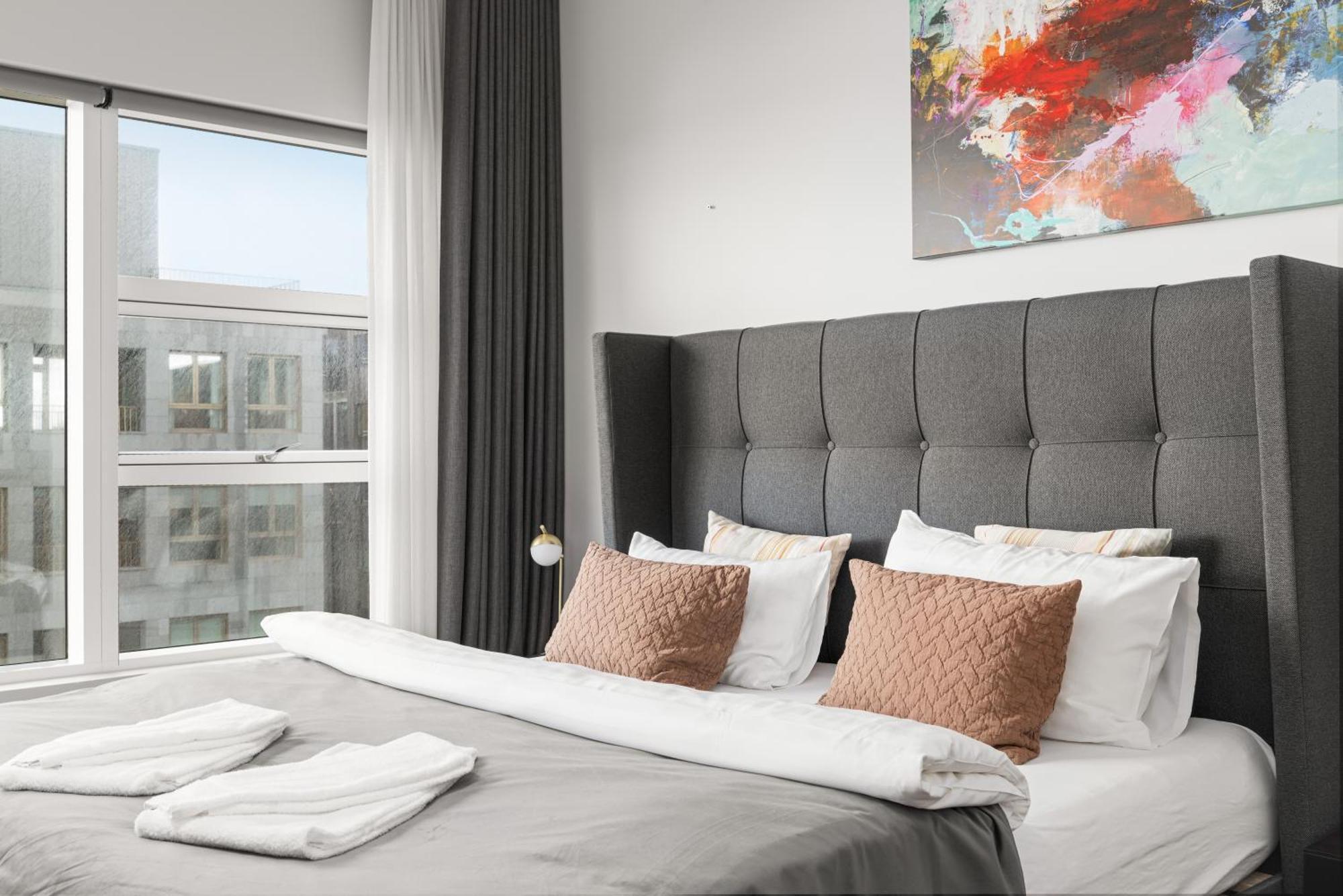 Vibrant Hafnatorg I Spacious With Expansive Garage *