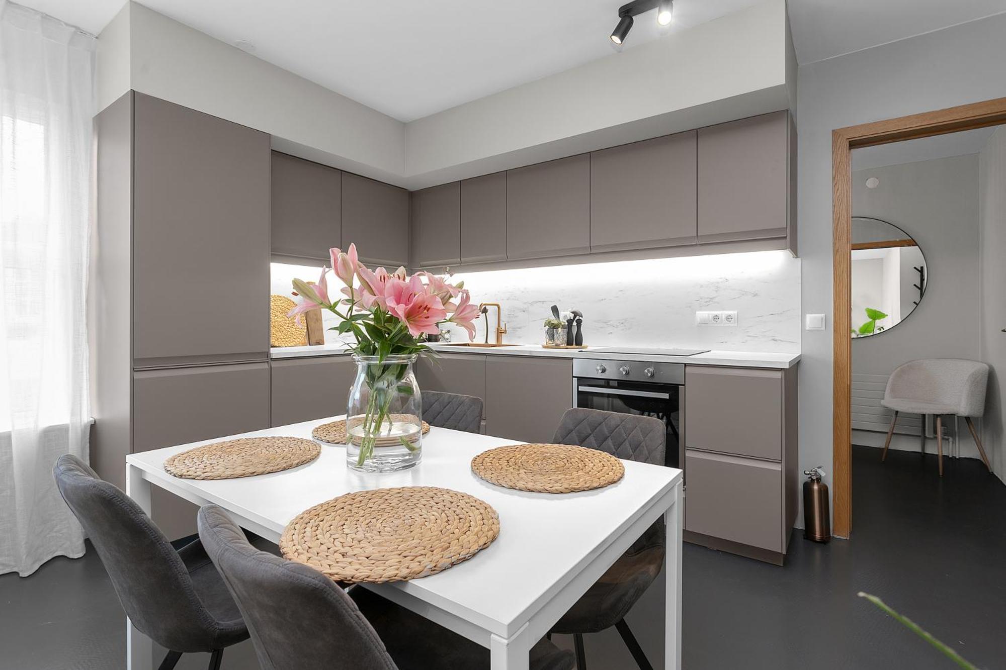 Charming Downtown 3br-best Location With Free Parking Reiquiavique
