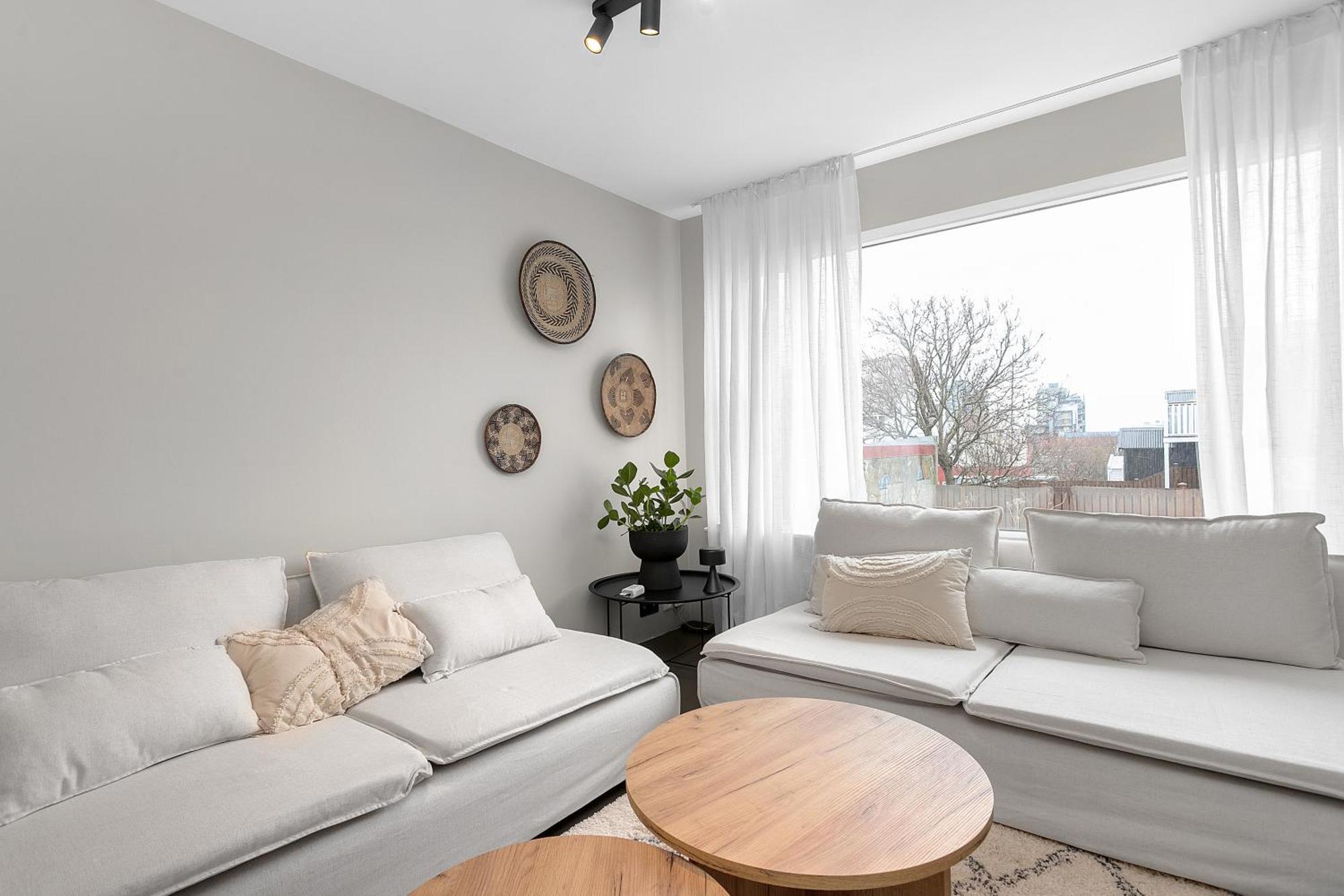 Apartamento Charming Downtown 3br-best Location With Free Parking
