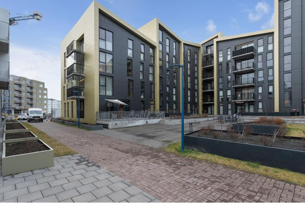 Premium Queen Downtown Apartment *