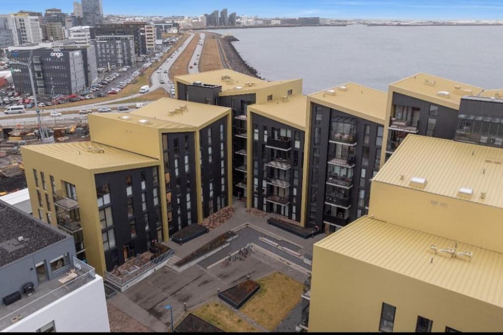 Apartment Premium Queen Downtown *