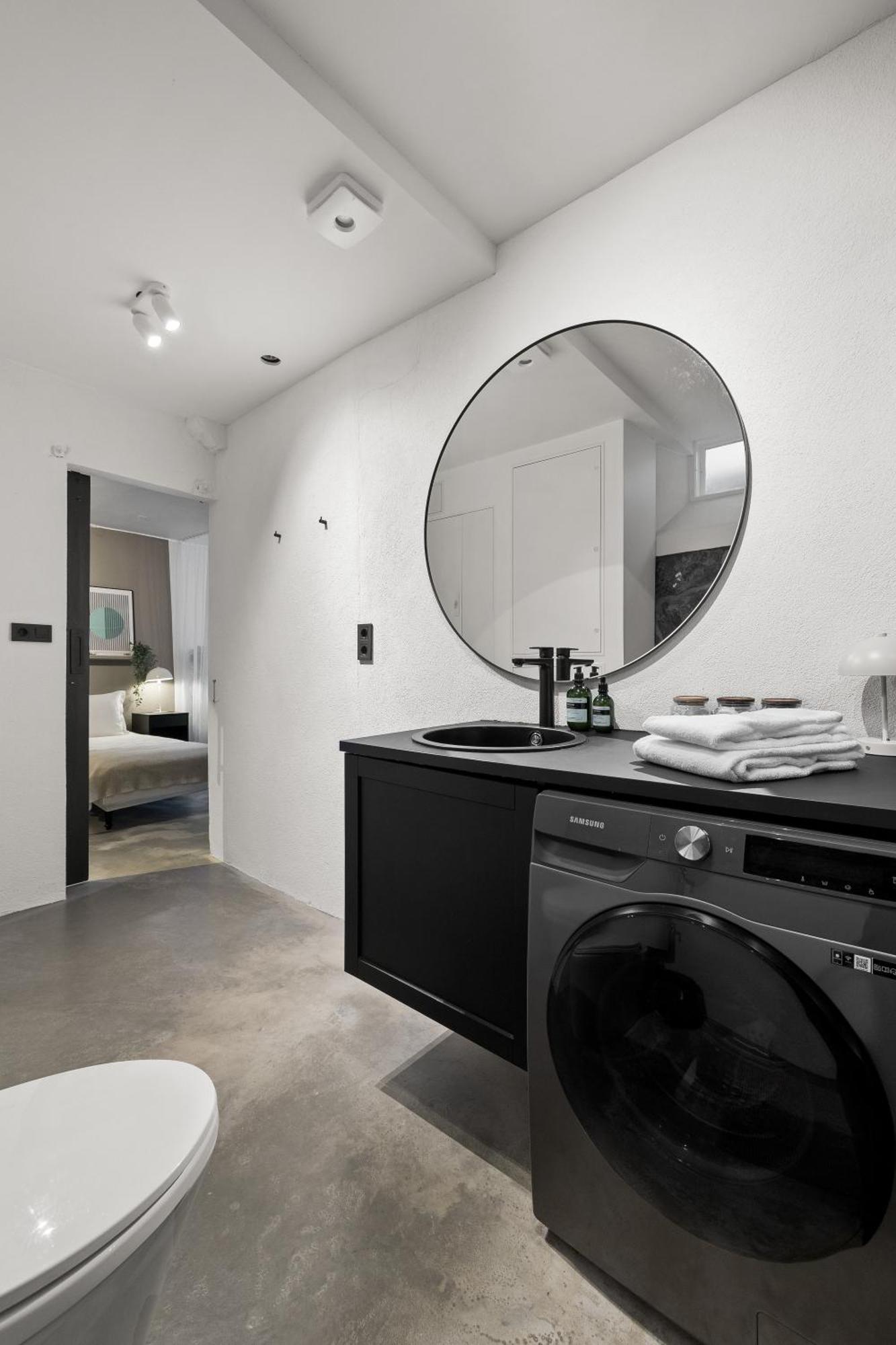 Spacious In Downtown Apartamento Reiquiavique
