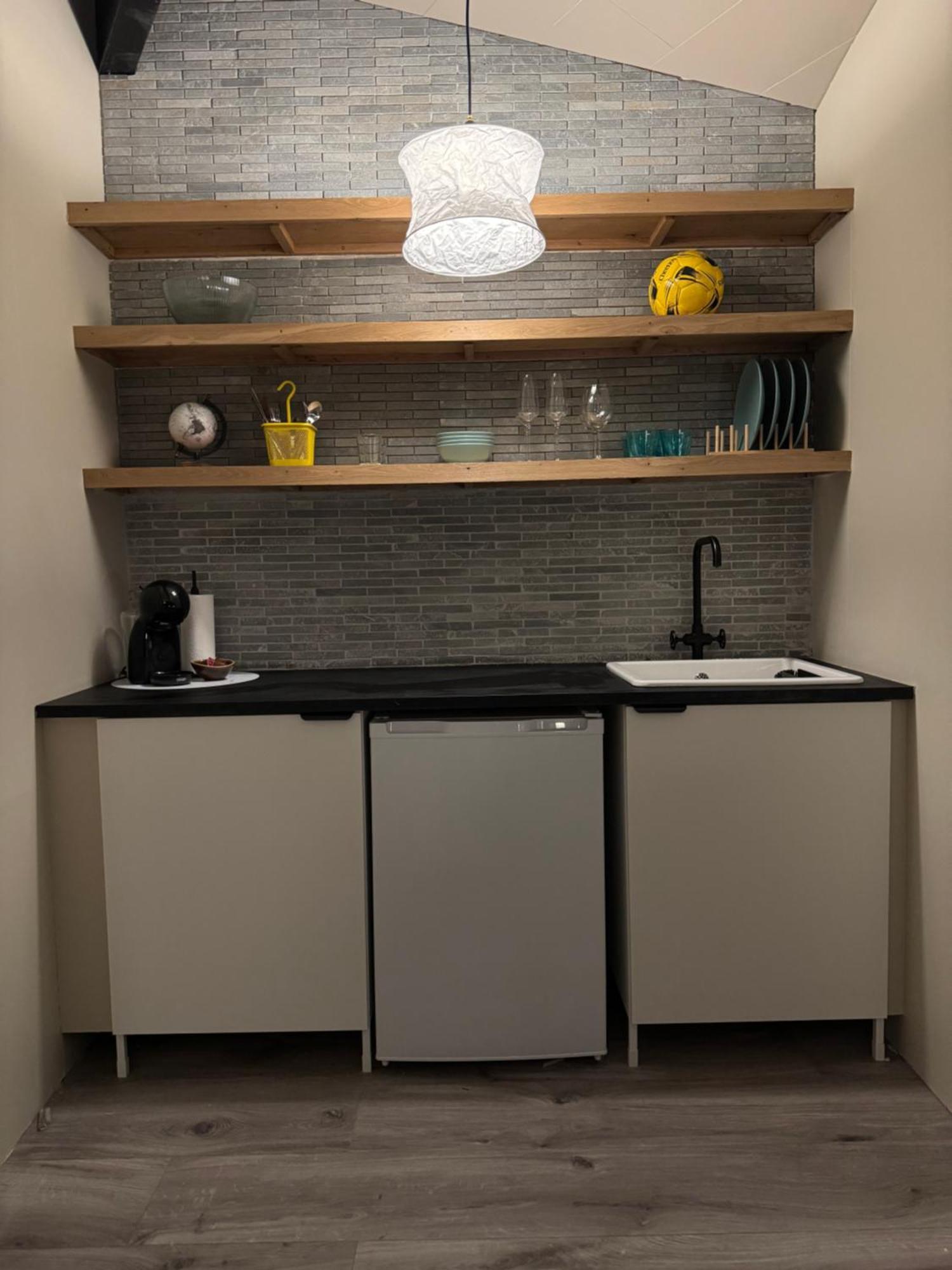 The Rock Village Nook Apartment