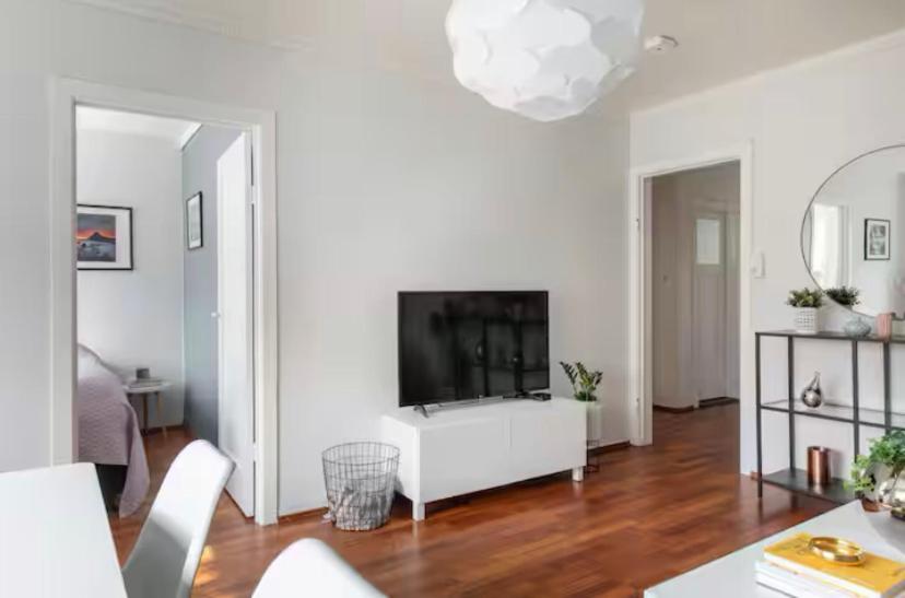 Beautiful And Quiet In Center - Perfect Location * Reykjavik