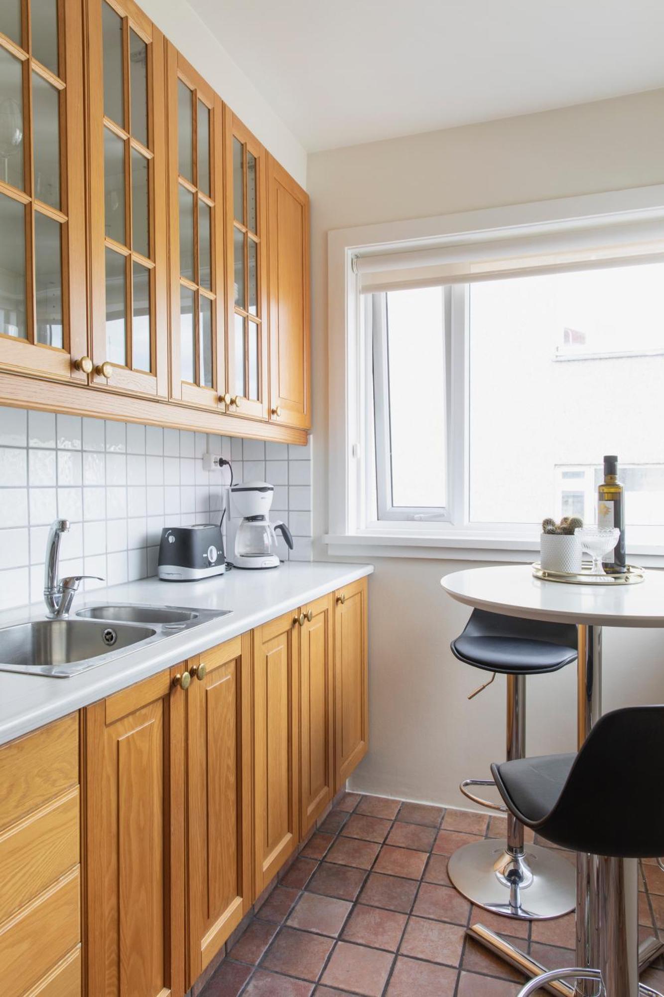Beautiful And Quiet In Center - Perfect Location *