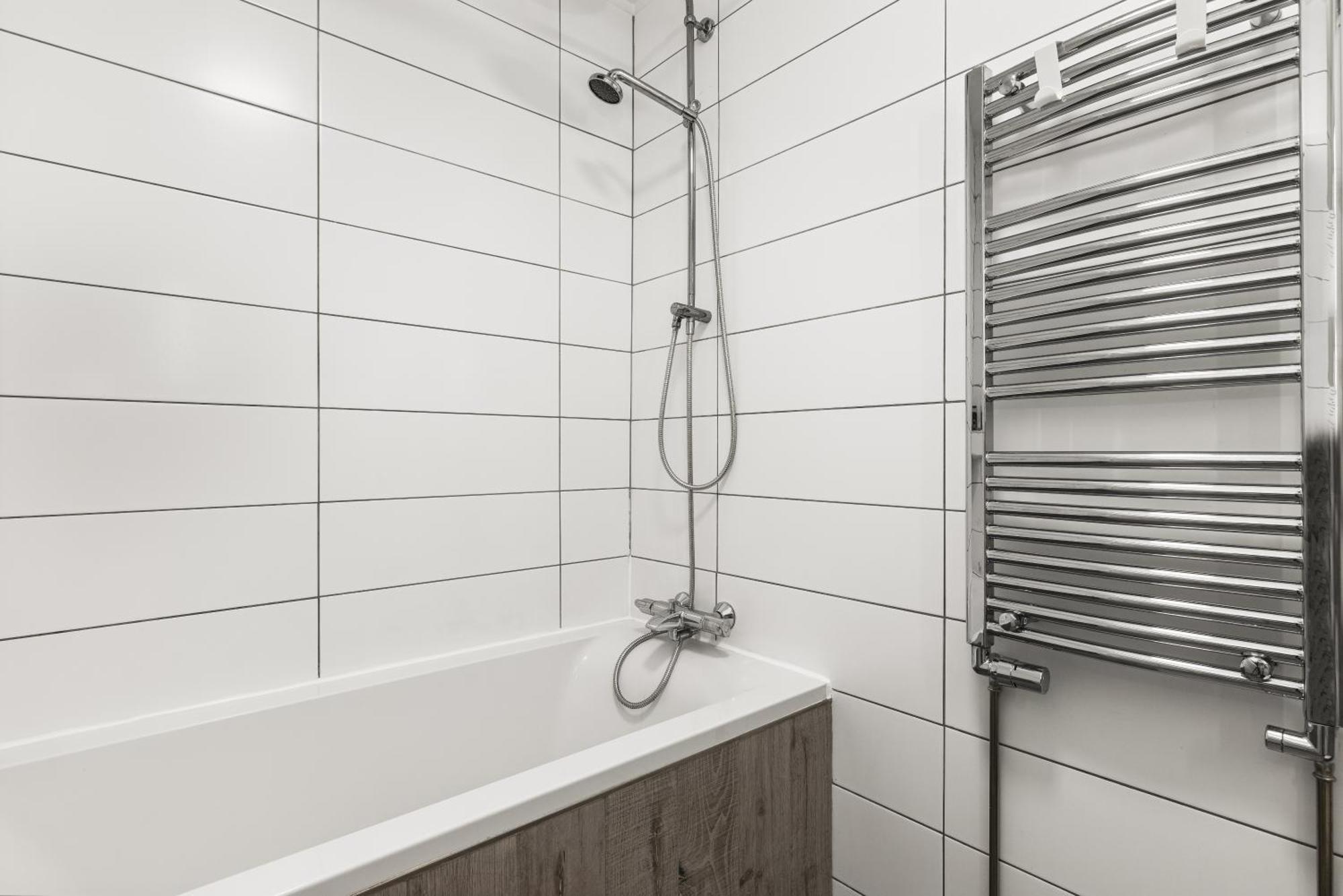 Upgraded Spacious 2-Bedroom Apartment Near Sky Lagoon! * Reykjavik
