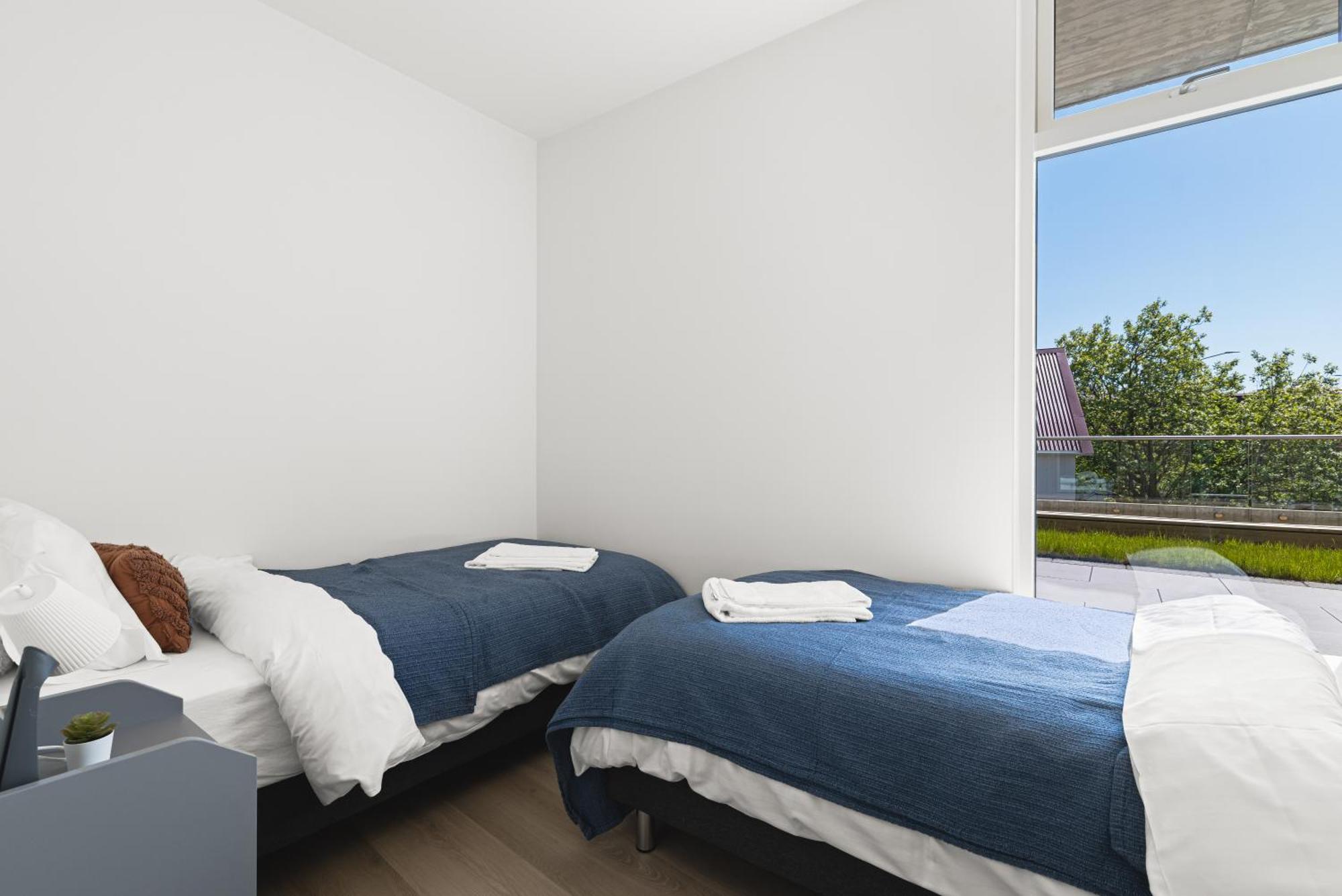 Apartment Your Perfect Oasis With Large Porch & Scenic Views *