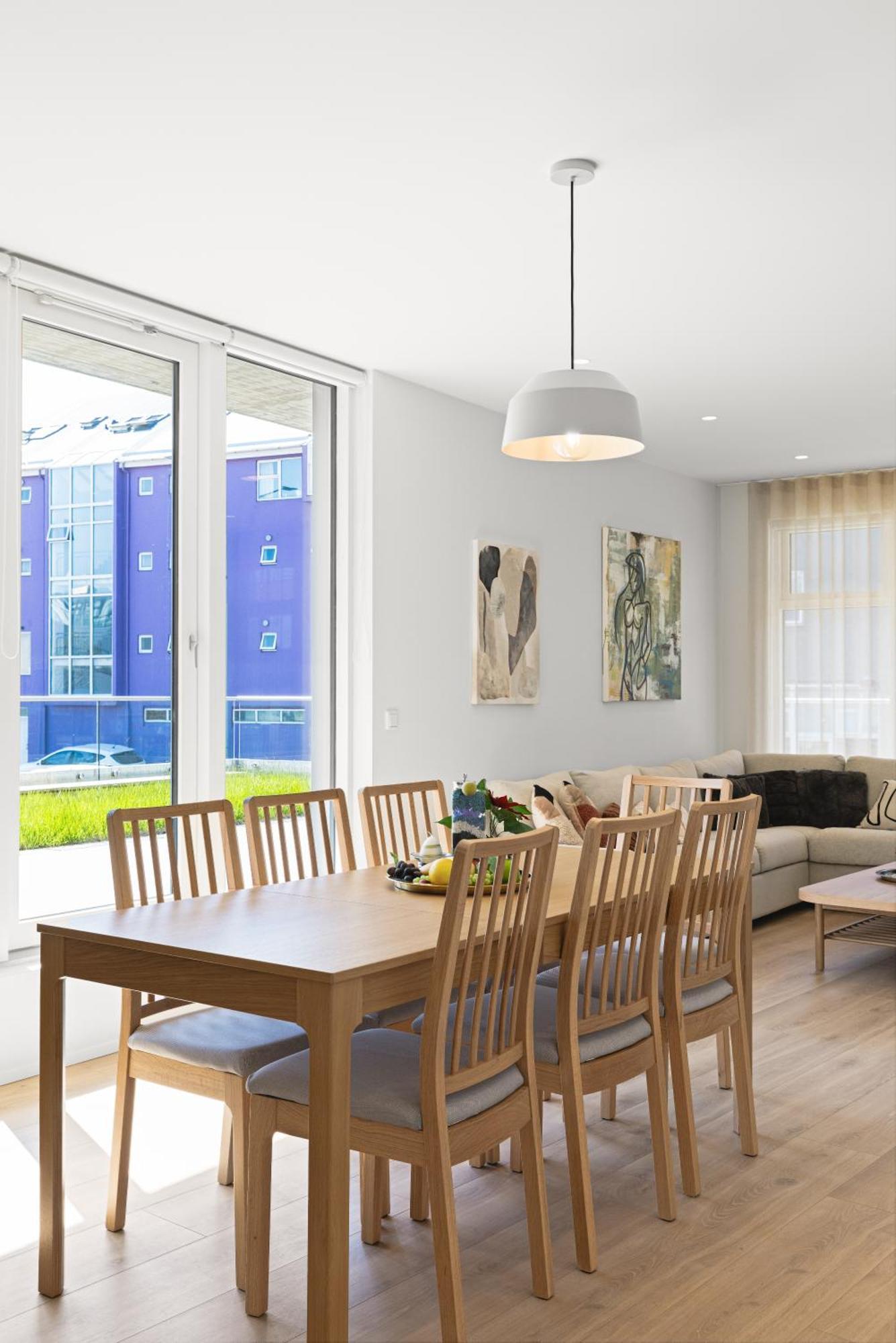 Your Perfect Oasis With Large Porch & Scenic Views Apartment Reykjavik