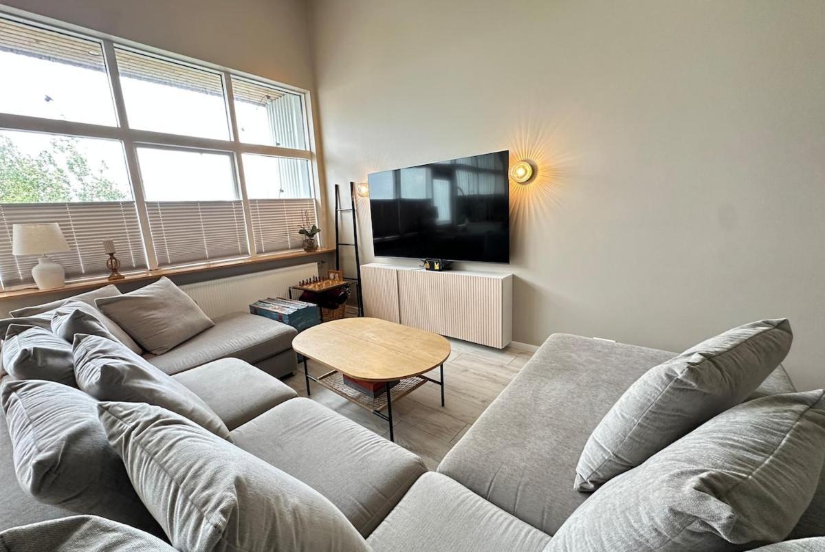 Family Friendly House In Fifusel In Reykjavik - Birta Rentals *