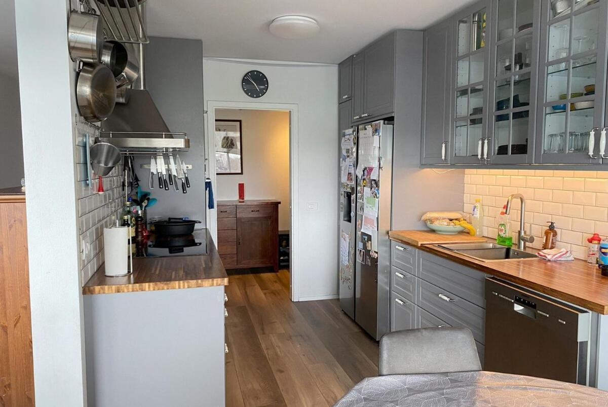 Apartment Spacious And Family Friendly In - Birta *