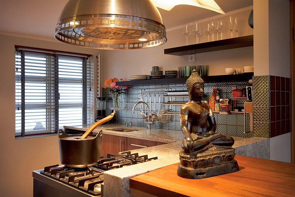Luxury Apartment *