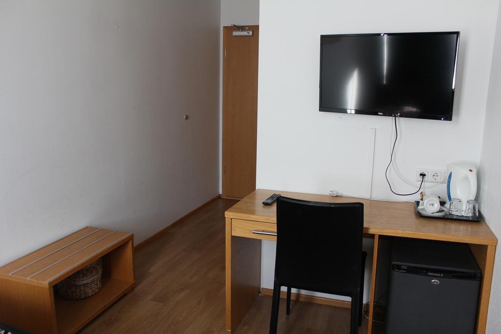 4th Floor Hotel