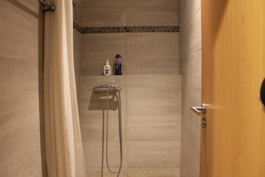 4th Floor Hotel