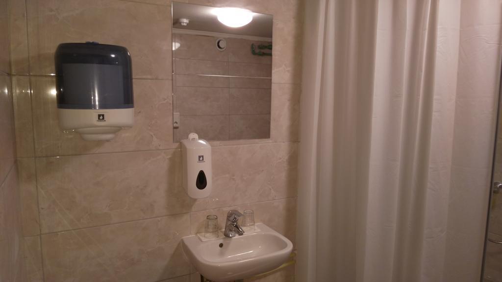 100 Iceland Hotel