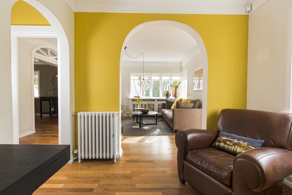 Villa Embassy House