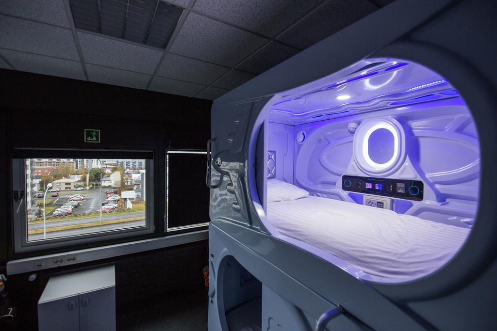 Galaxy Pod Albergue *