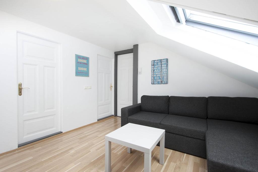 101 Mar Apartment *