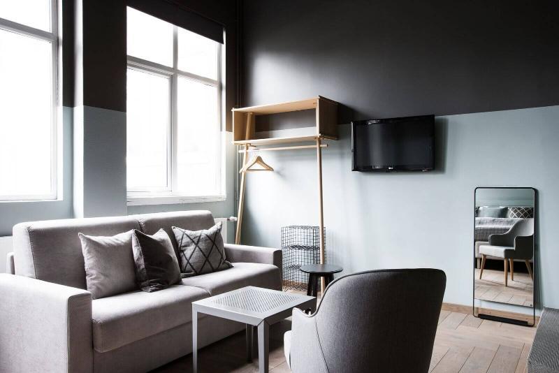 The Swan House By Ylma 3*