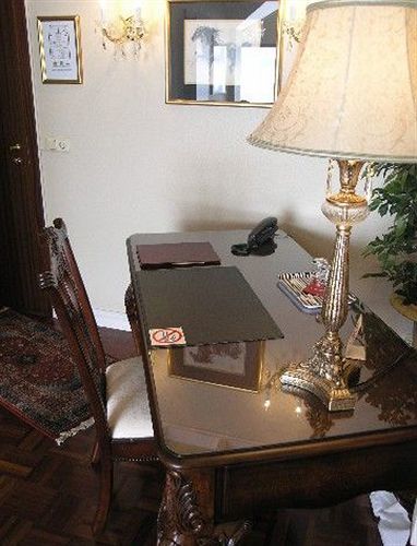 Phoenix Hotel 3*
