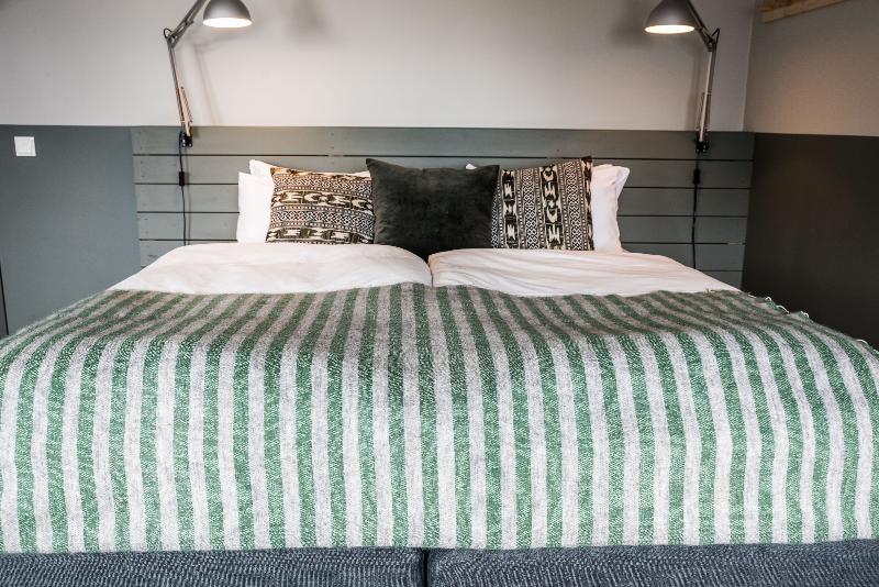 The Swan House By Ylma 3*