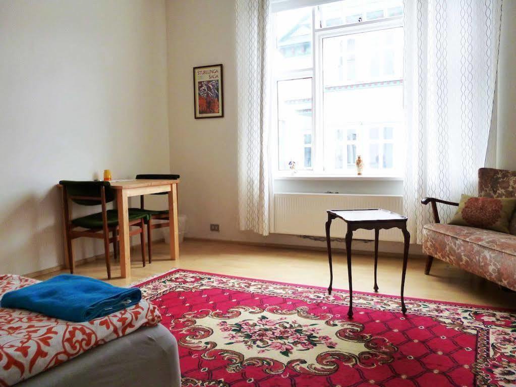 Casa de hóspedes Arni's Place